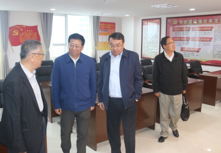 青海省副省長、省國資委黨委書記、主任王黎明，蒞臨省物產(chǎn)集團調(diào)研指導(dǎo)工作