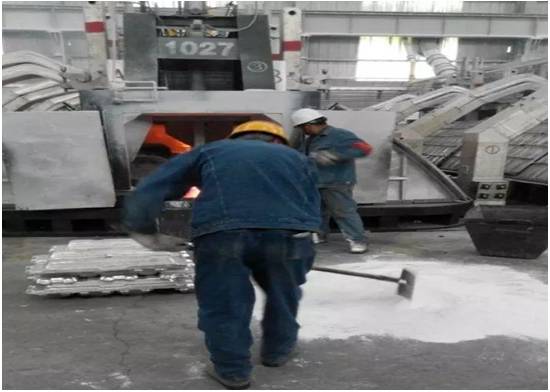 加強(qiáng)法治觀念、保障安全生產(chǎn)  嚴(yán)抓細(xì)管助推電解鋁安全生產(chǎn)新局面